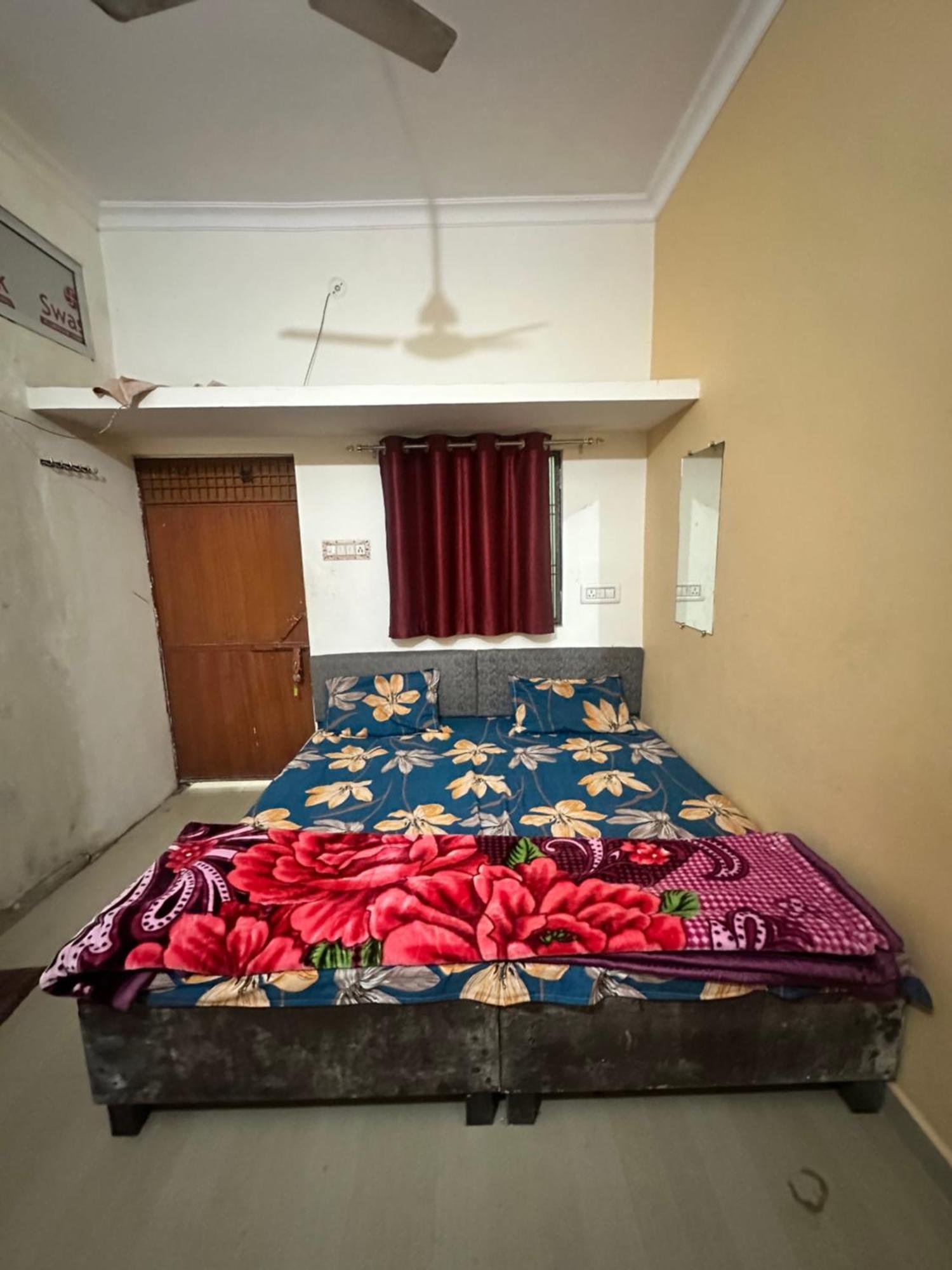 Khatu Shyam Guest House Ayodhya Dış mekan fotoğraf