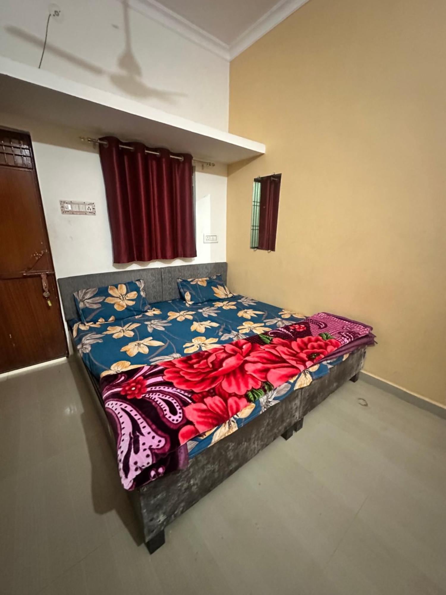 Khatu Shyam Guest House Ayodhya Dış mekan fotoğraf