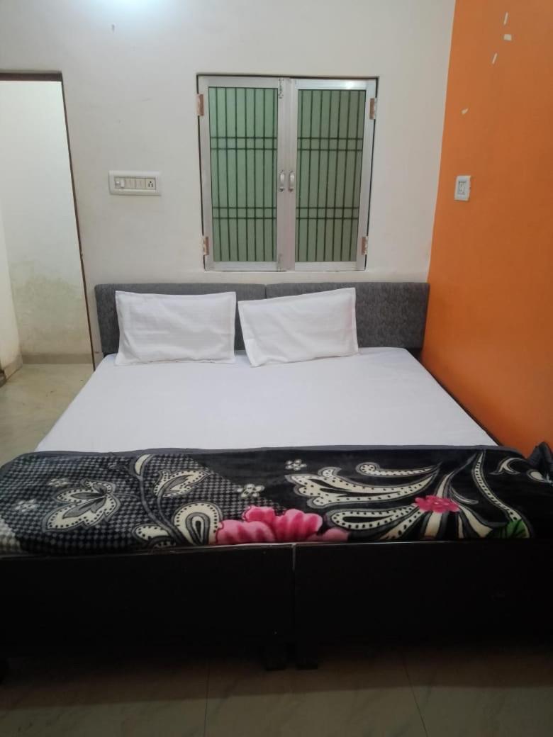 Khatu Shyam Guest House Ayodhya Dış mekan fotoğraf